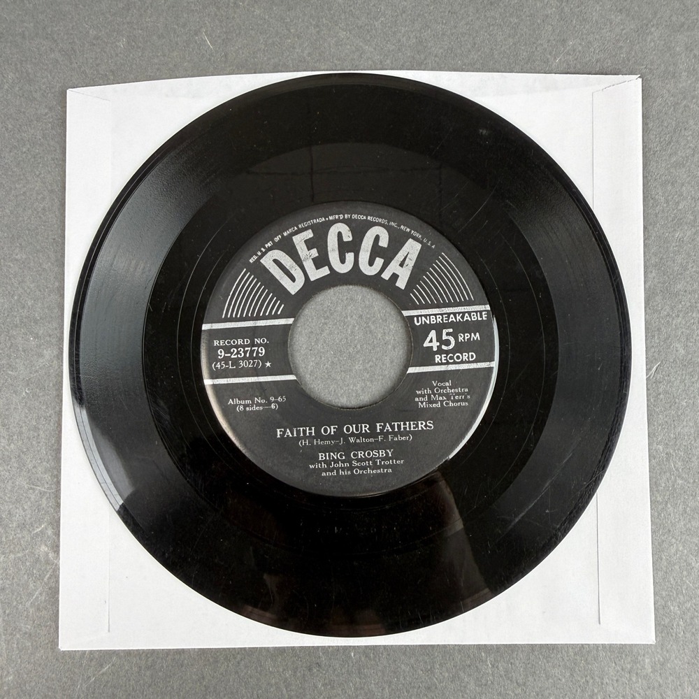Bing Crosby Decca 45 RPM Record I'll Be Home For Christmas 9-23779